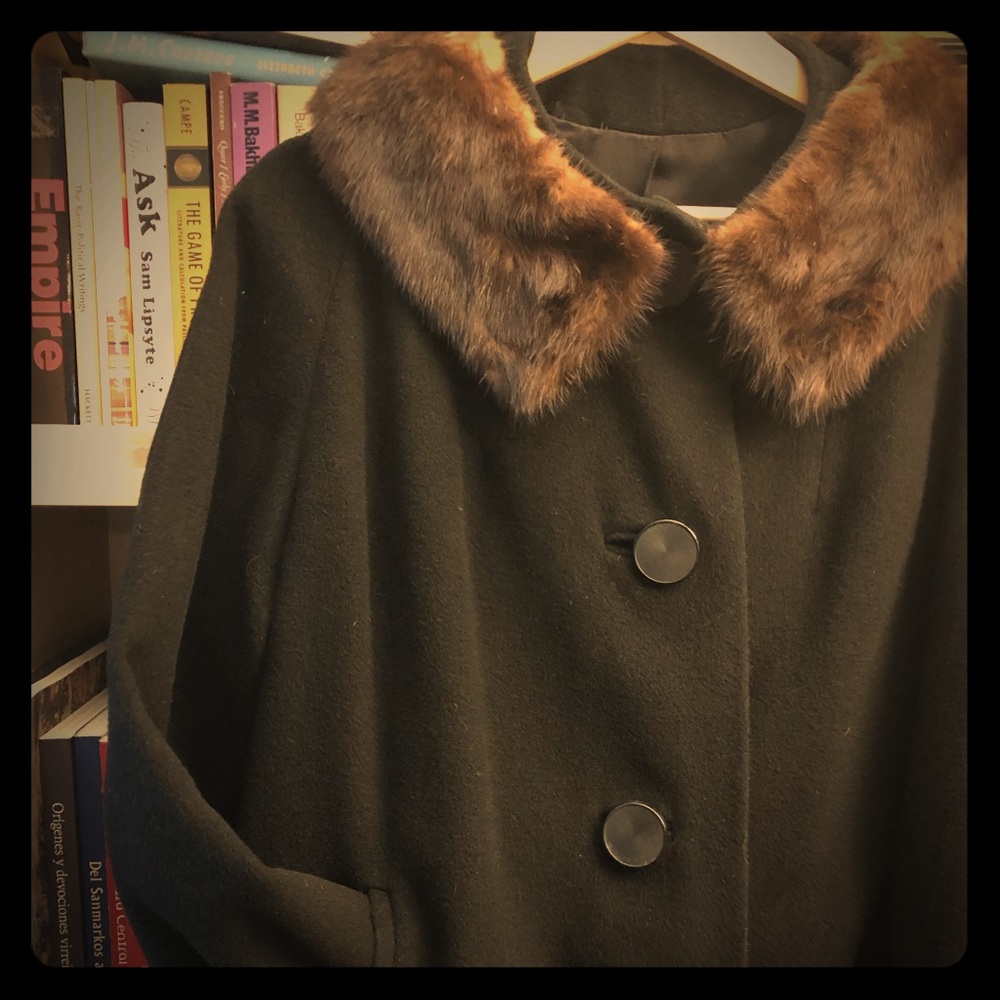 Vintage Black wool, fur collar coat S/M